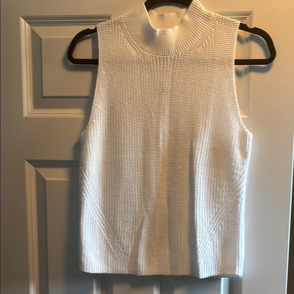LOFT White Tank Top with Classic Design